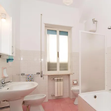Apartamento Ritamar By Interhome